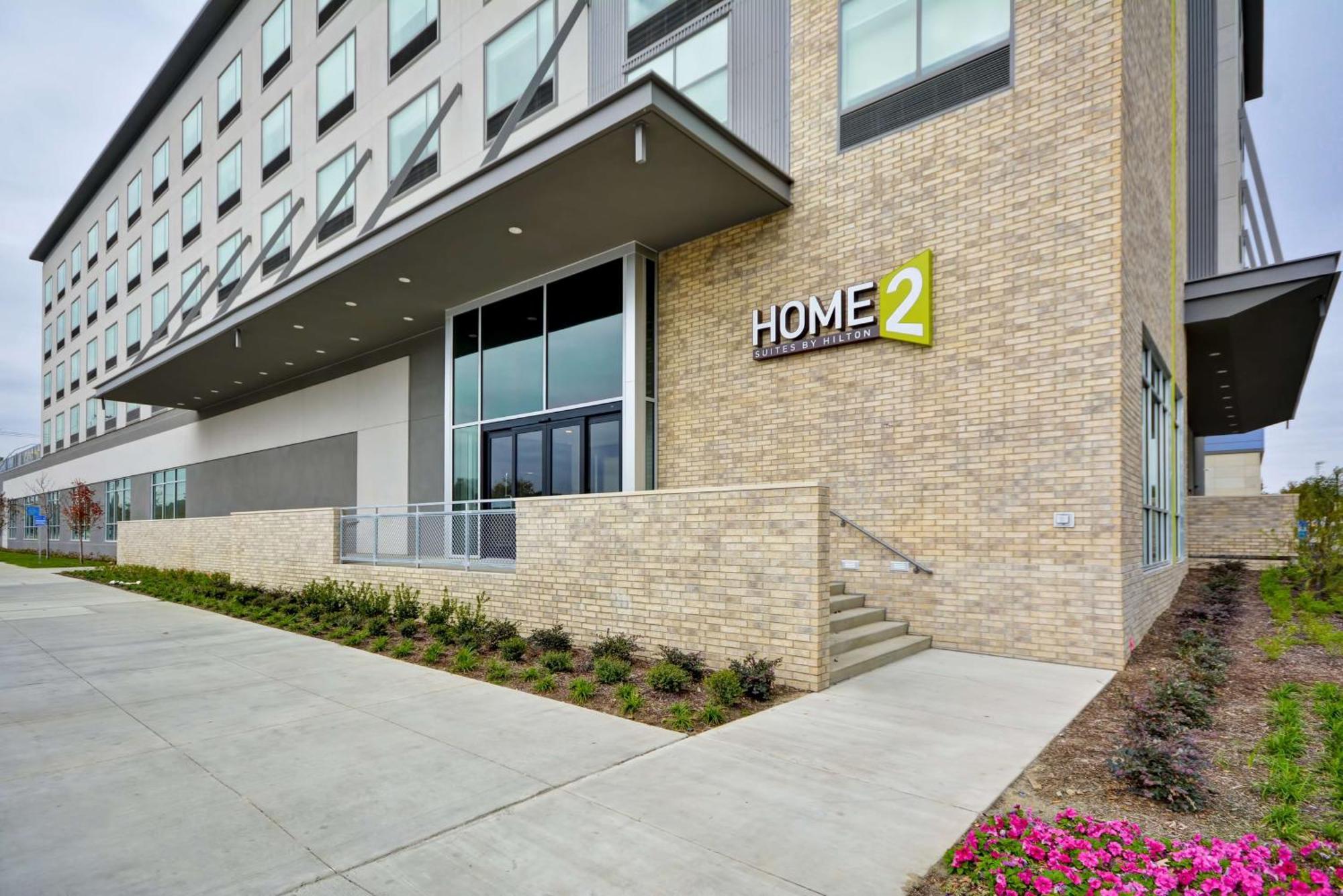 Home2 Suites By Hilton Dallas Downtown At Baylor Scott & White Екстер'єр фото